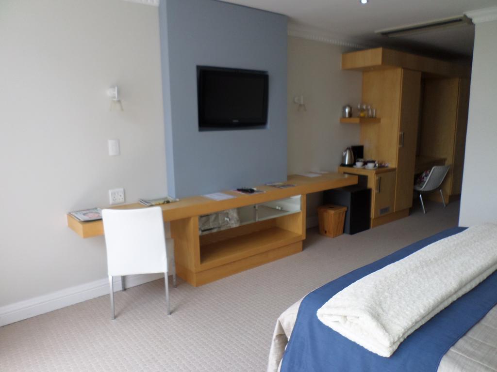 Isango Gate Hotel Port Elizabeth Room photo